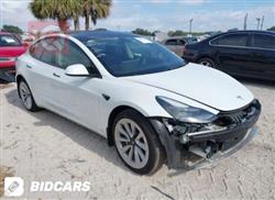 تسلا موديل 3